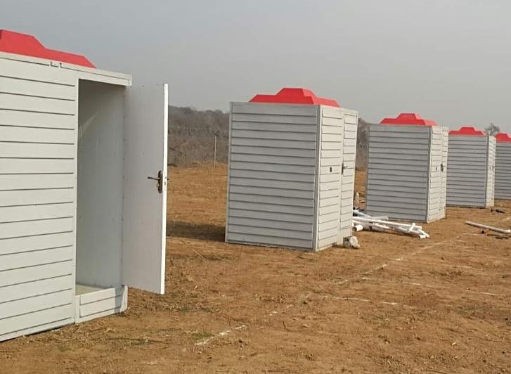 Executive Washroom (WR-503)